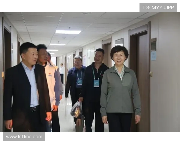 江汉区足球代表队奋勇拼搏 争创佳绩 助力地方体育发展